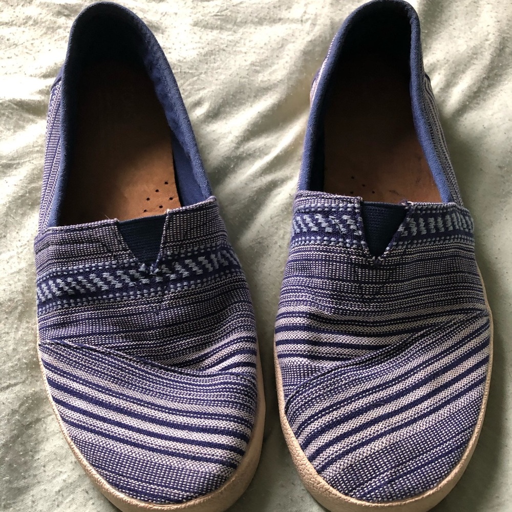 Toms women’s shoes
